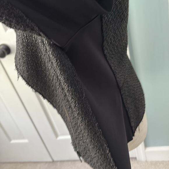Elie Tahari Black Blazer Asymmetrical Design - Picture 5 of 10